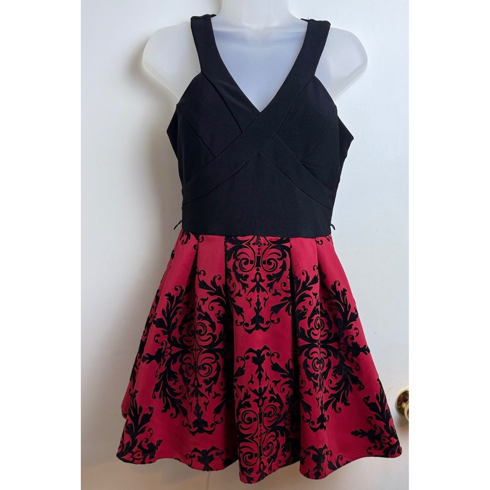 Red Black Velvet Floral Whimsigoth Mini Dress Prom HOCO Vamp Junior Size 5